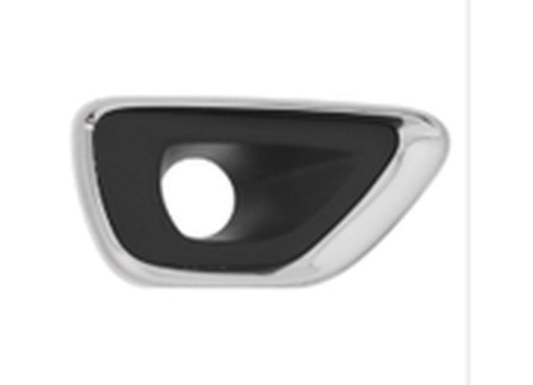 RH FRONT BUMPER FOG BEZEL