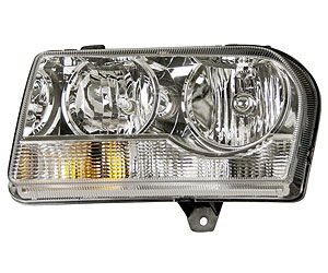 LH COMB HEADLAMP HALOGEN W/O DELAY W/2.7 3.5L ENG CHRYSLER 300 09-10