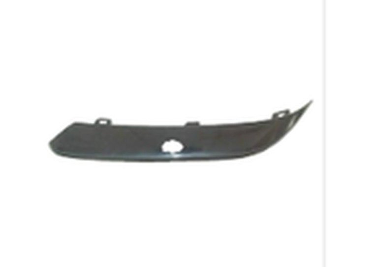 LH FT BUMPER STRIP BLK W/ 6.1L ENG CHRYSLER 300 05-10