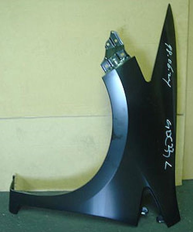 LH FENDER INSIGHT 10-11