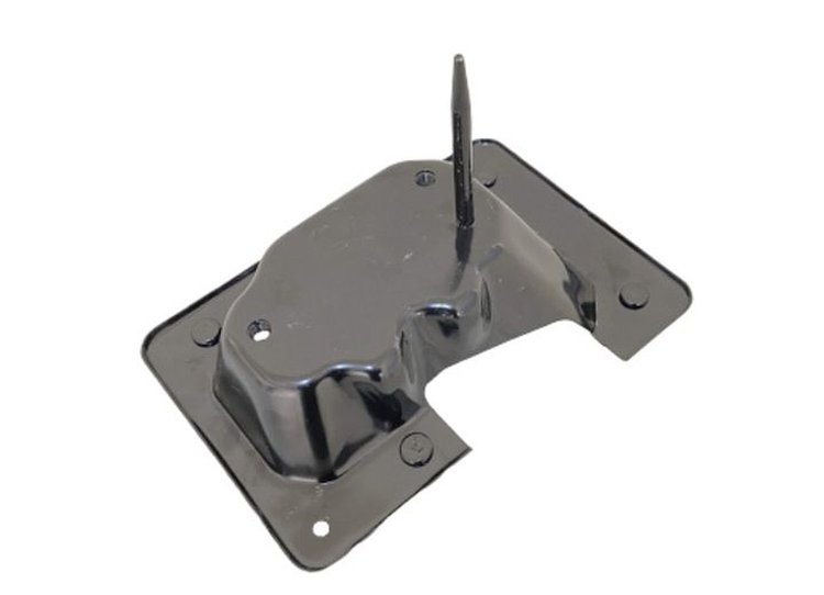 LT REAR BUMPER BRACKET SE