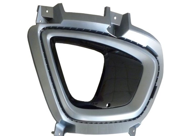 RH FT BUMPER INSERT FOG L