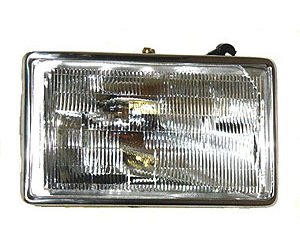 RH H.L. LENS HSNG W/ FLUSH COMP TYPE H.L. CARAVAN/VOYAGER/TOWN COUNTRY 87-9 0