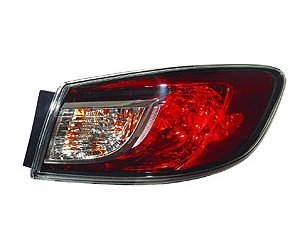 RH TAILLMP ASSY SDN STD TYPE MAZDA3 10-11