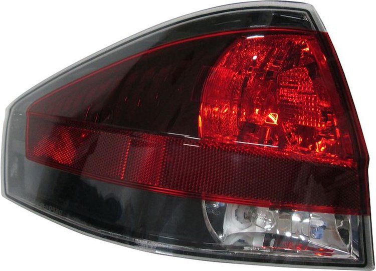 CAPA LT TAILLAMP ASY COUP