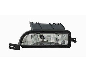 LH FOG LAMP TOWNCAR 03-05