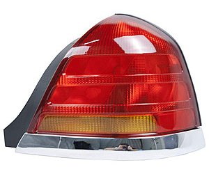 RH T.L. W/ 4 BULB LAMP W/O SPORT PKG CROWN VICTORIA 98-03