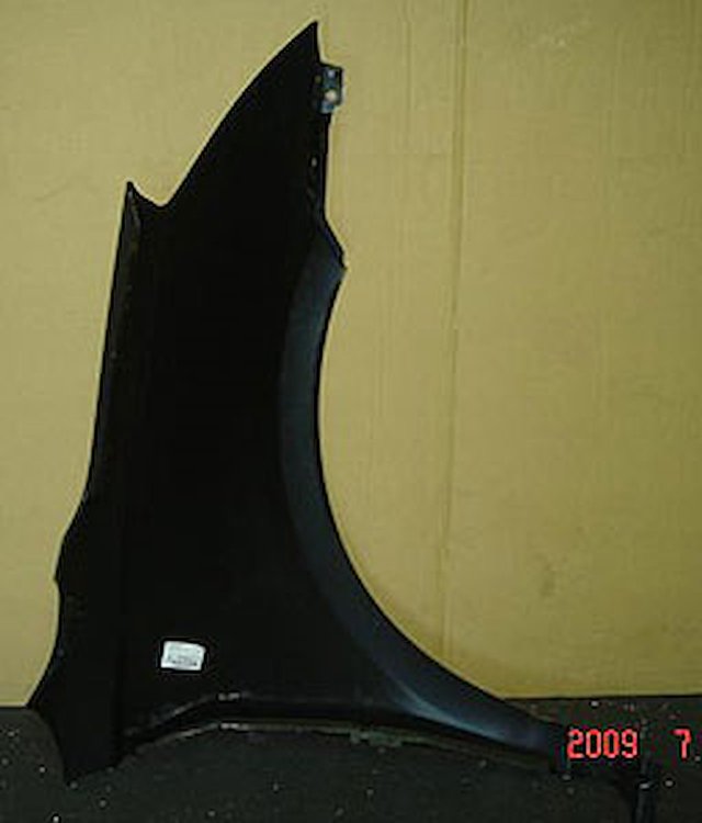 RH FENDER TRAVERSE 09-11