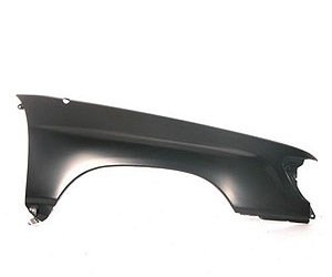 RH FENDER W/ SIDELAMP HOLE W/ ANNTENNA HOLE FORESTER 98-02