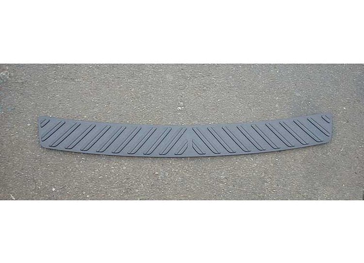 RR CTR STEP PAD ENVOY/ENVOY XL SL/SLE/SLT 02-09