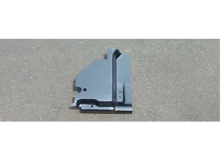 RH UNDER RR SEAT BRACE NOVA 68-74