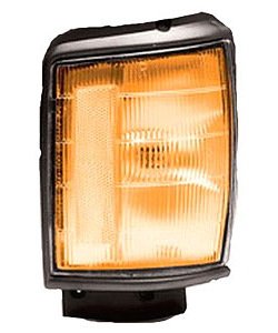RH PARK/CLEARANCE LAMP W/ BLK HOUSING 4WD TOYOTA P/U/4RUNNER 87-89