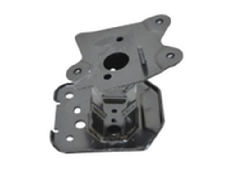 LT REAR BUMPER BRACKET 06