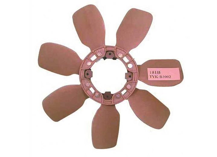 RADIATOR FAN BLADE W/V6 E