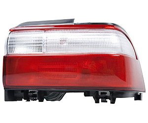 RH T/LAMP COMBINATION TYPE COROLLA SDN 96-97