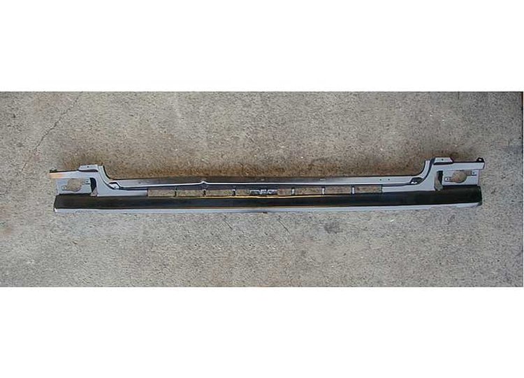 FT BUMPER TO GRILLE FILLER PNL CHEVY/GMC P/U/BLAZER/JIMMY/SUBURBAN 73-80