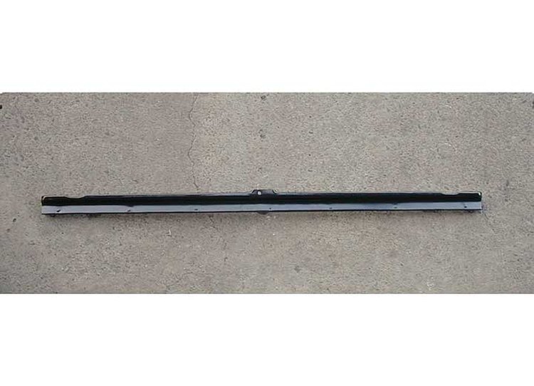 FT BUMPER TO GRILLE FILLER PNL CHEVY/GMC P/U/BLAZER/JIMMY/SUBURBAN 81-82
