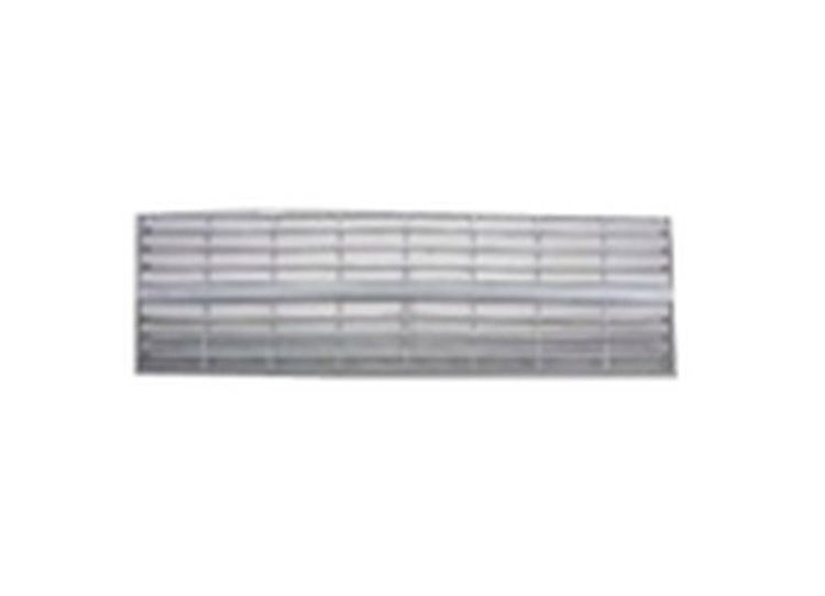 GRILLE LT ARG W/ SINGLE RECT H.L. W/O MLDG HOLES CHEVY P/U/BLAZER/SUBURBAN 83-84