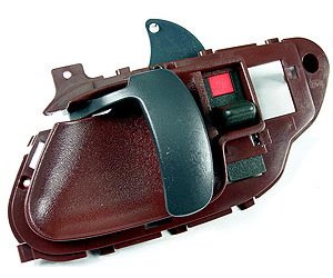 RH INNR FT DR HDL RED PLASTIC CHEVY/GMC C/K P/U 95-02 BLAZER/TAHOE/YUKON 9 5-00 SUBURBAN 95-99 ESCALADE/YUKON DENALI 99-00