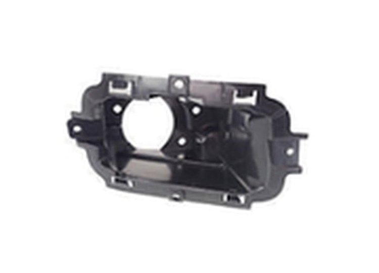 RH FOG LAMP BRACKET BUMPE