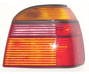 RH T.L. LENS HSNG W/O BLACKOUT CABRIO 95-99 GOLF 93-99