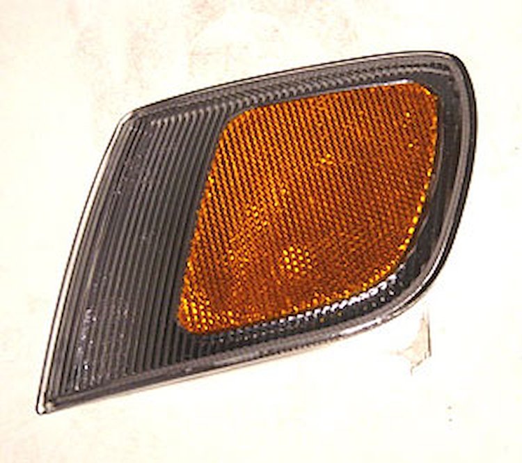 LH SIDEMARKER LAMP PASSAT 95-97