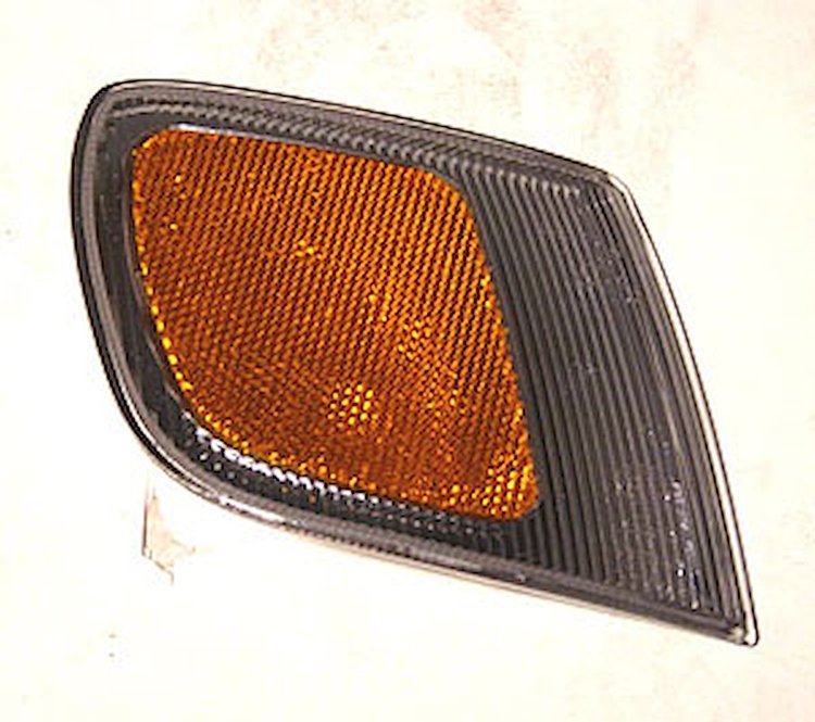 RH SIDEMARKER LAMP PASSAT 95-97