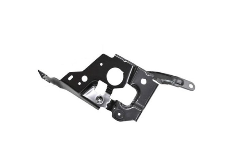 LT FRONT FENDER BRACE G20
