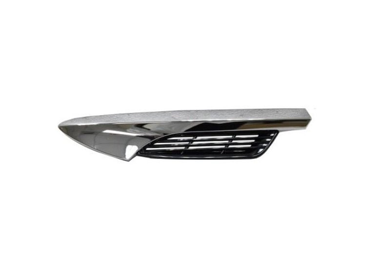 LT FRONT FENDER INSERT SI