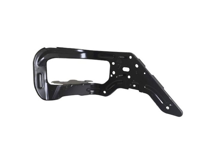 RT REAR BUMPER BRACKET GM