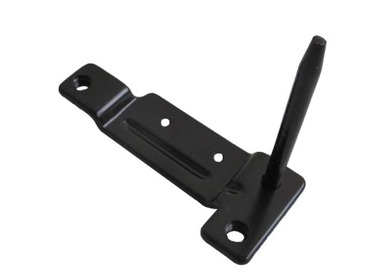 RH REAR BUMPER BRACKET US