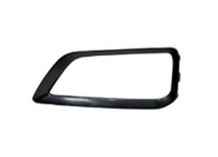 LT FRONT BUMPER INSERT 18