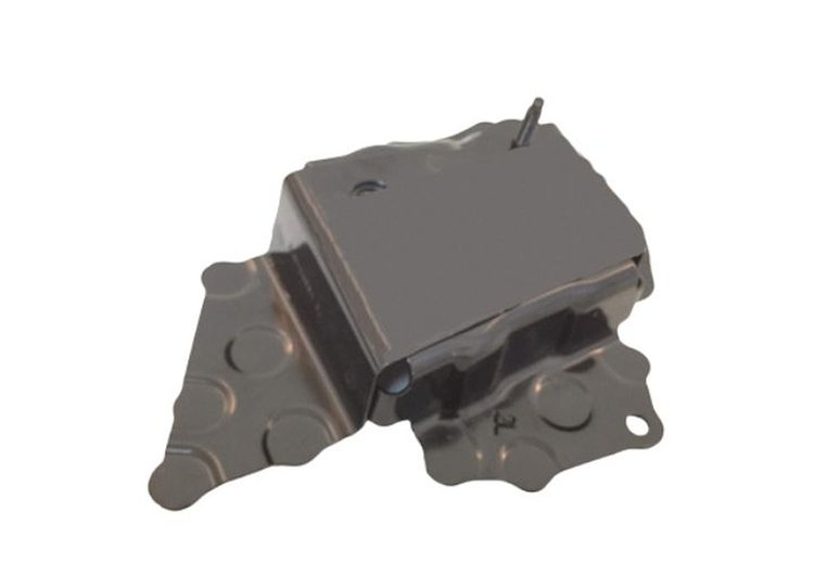 LT REAR BUMPER BRACKET ON