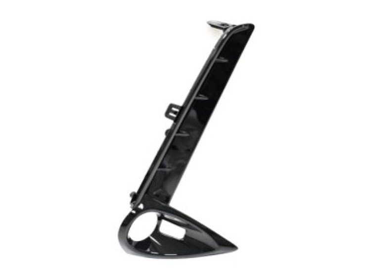 RH FRONT BUMPER INSERHW/O