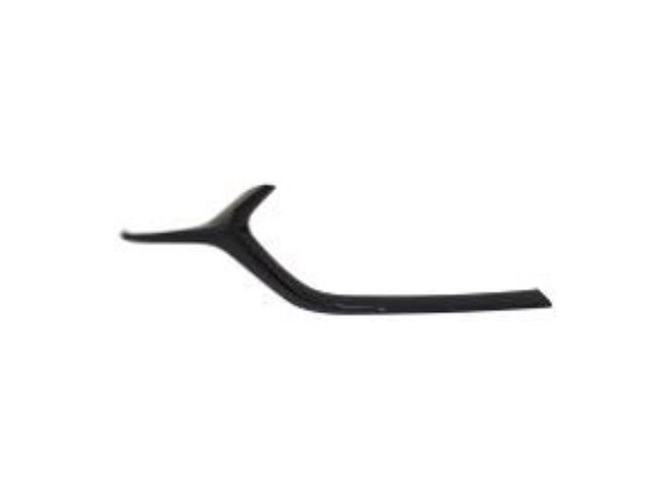RT GRILLE MOLDING H/B MAZ