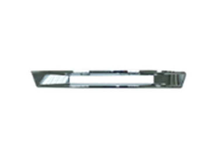 LT FRONT BUMPER FILLER W2