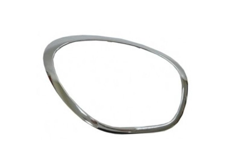 RH HEADLAMP RETAINING RIN