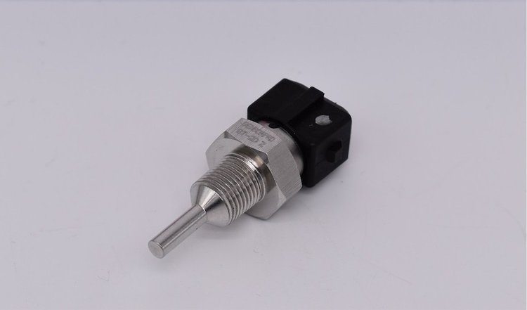 153299 IBEV1 Analog Fluid Temperature Sensor, 1/8 in. NPT, 0-300 deg F