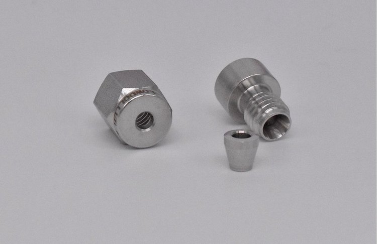 153321 EGT Weld Bung Assembly, 1/8 in.