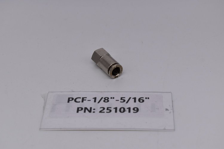 251019 Adapter Fitting, Female 1/8 in. NPT-5/16 in. Tubing, Elbow