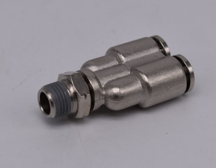 251032 Push Lock Union Fitting, 1/8 in. Male NPT to 1/4 in., Y