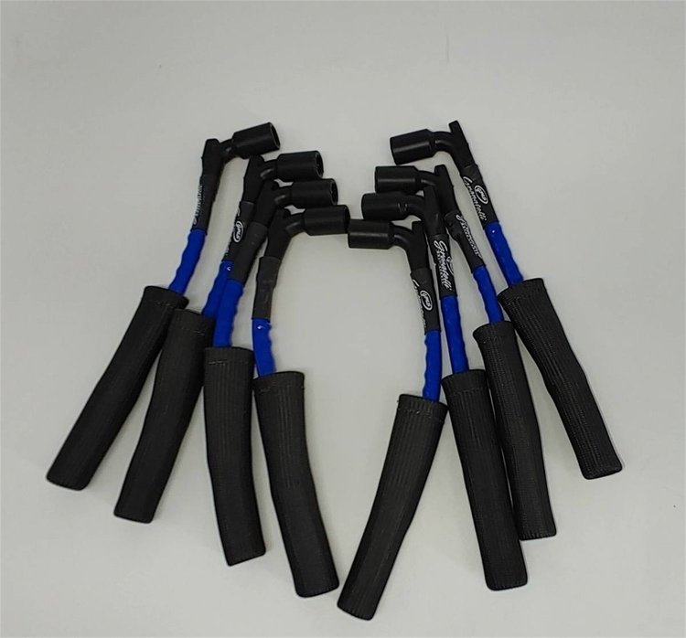 28-8051HTBLB Coil-Near-Plug Ignition Wire Connector Kit, GM LT2 6.2L, w/ Blue High Temp Silicone Jacketing And Black Fire Sleeve
