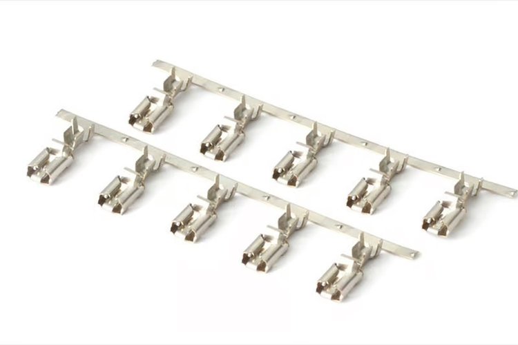 HT-030250 Pins Only, Relays Only in the 6 Circuit Fuse Box