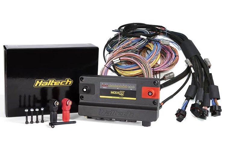 HT-195200 Nexus R5 + Universal Wire-in Harness Kit, 2.5m (8')