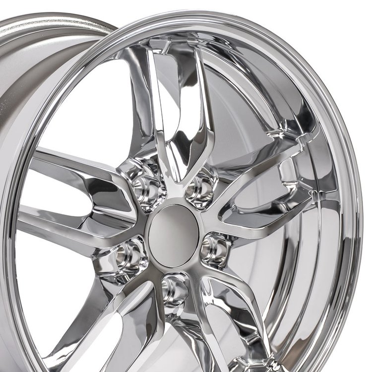 Muti Spoke Corvette Stingray Style Wheel Size: 17" x 9.5"