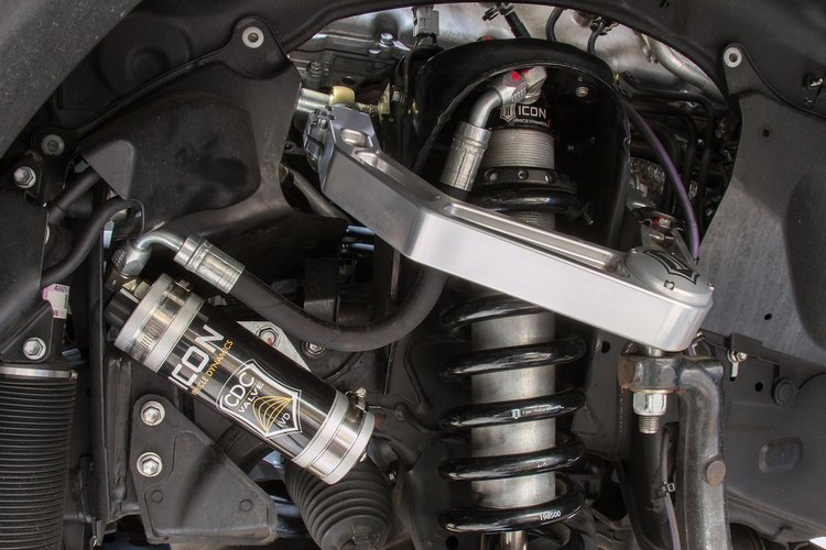 2008-UP TOYOTA LAND CRUISER 200 SERIES 1.5-3.5 in. LIFT STAGE 2 SUSPENSION SYSTEM