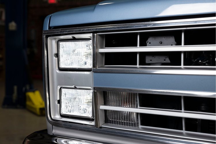 LFRB141 RetroBright LED 4 in. x 6 in. Rectangle Headlight for Select 1971-1997 Vehicles [Modern White-High Beam Only]