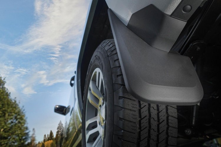 CUSTOM MUD GUARDS