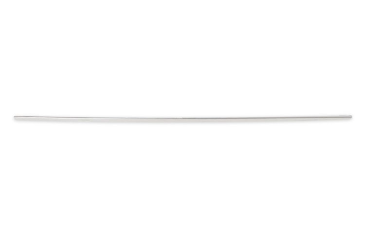 81-82 C/K GRILLE MLDG LWR
