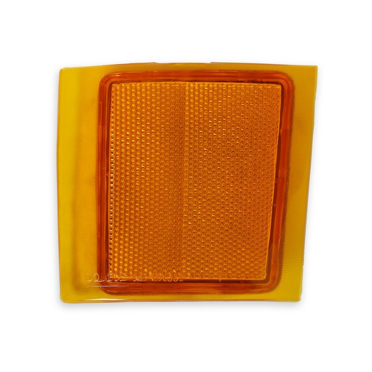 07-132 GMT400 Upper Side Marker Light, Right/Passenger, Chevy, 1994-1998 GMT400 Series (OBS) Chevy Pickup